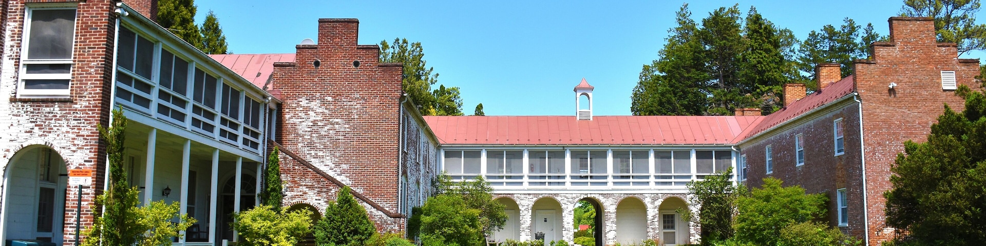 Old brick building in State Arboretum of Virginia, Boyce, VA, USA