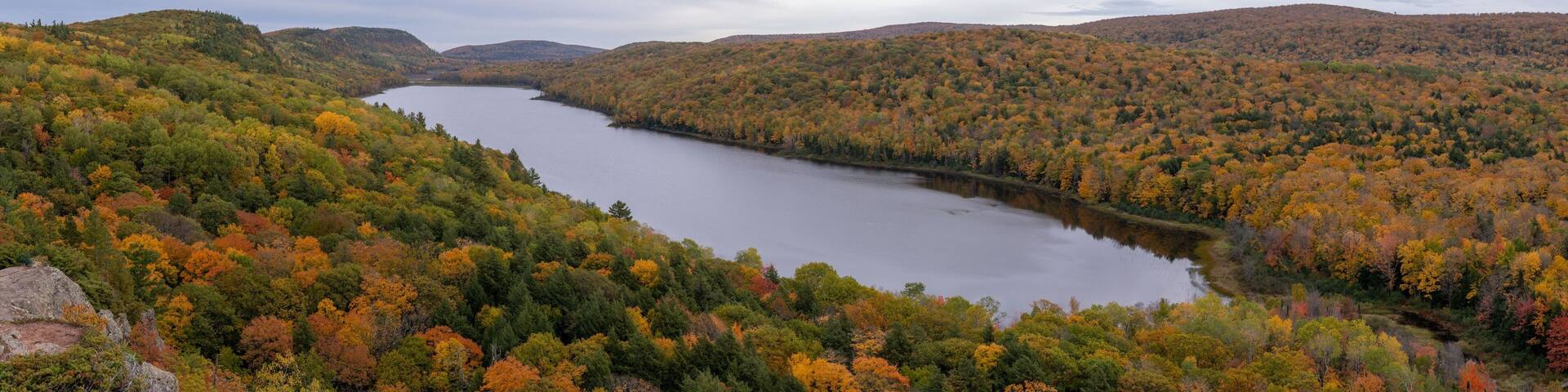 Panoramic view of the Lake of the Clouds in Porcupine Mountains in Ontonagon County, Michigan, USA
