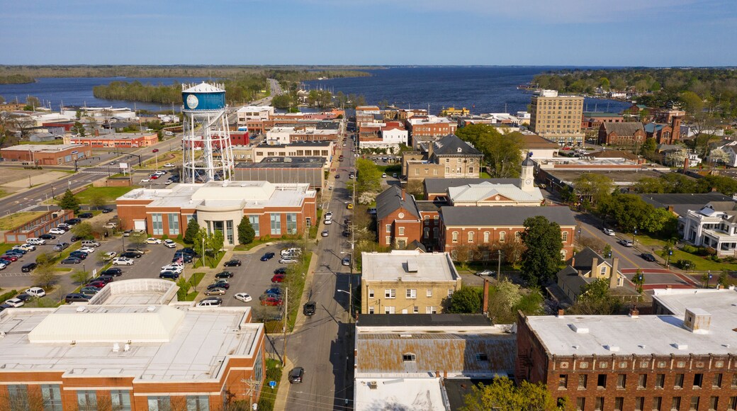 Elizabeth City North Carolina in Front of Forbes Bay and Pasqoutank River
