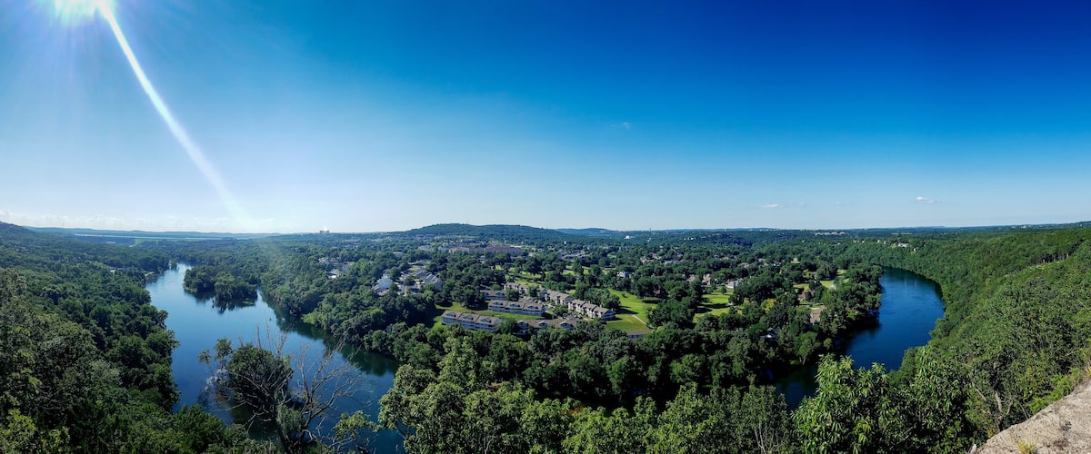 Branson Scenic Overlook on State Highway 165, Branson, Missouri
