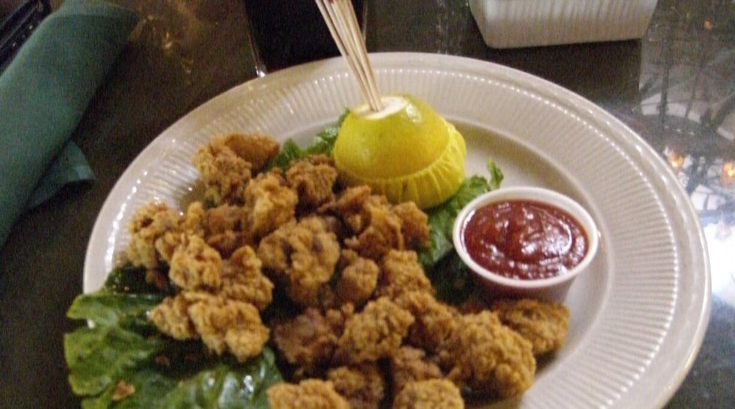 Dident see anything wrong with ordering Rocky Mountain oysters from the menu. Figured they were just regular oysters..than i thought how do they get oysters to Wyoming at 12000' in January?? By this point it was to late and everyone was laughing at me cuz I dident kno what I was eating...lol