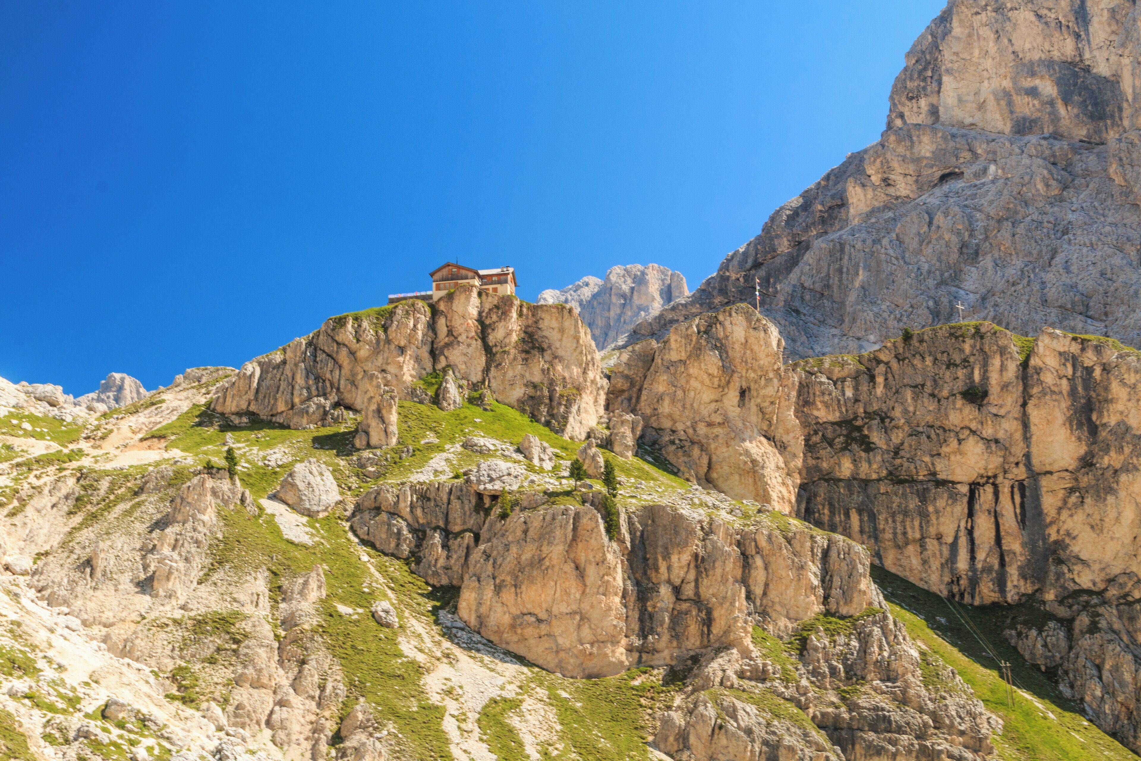 Rifugio Preuss from Vajolettal