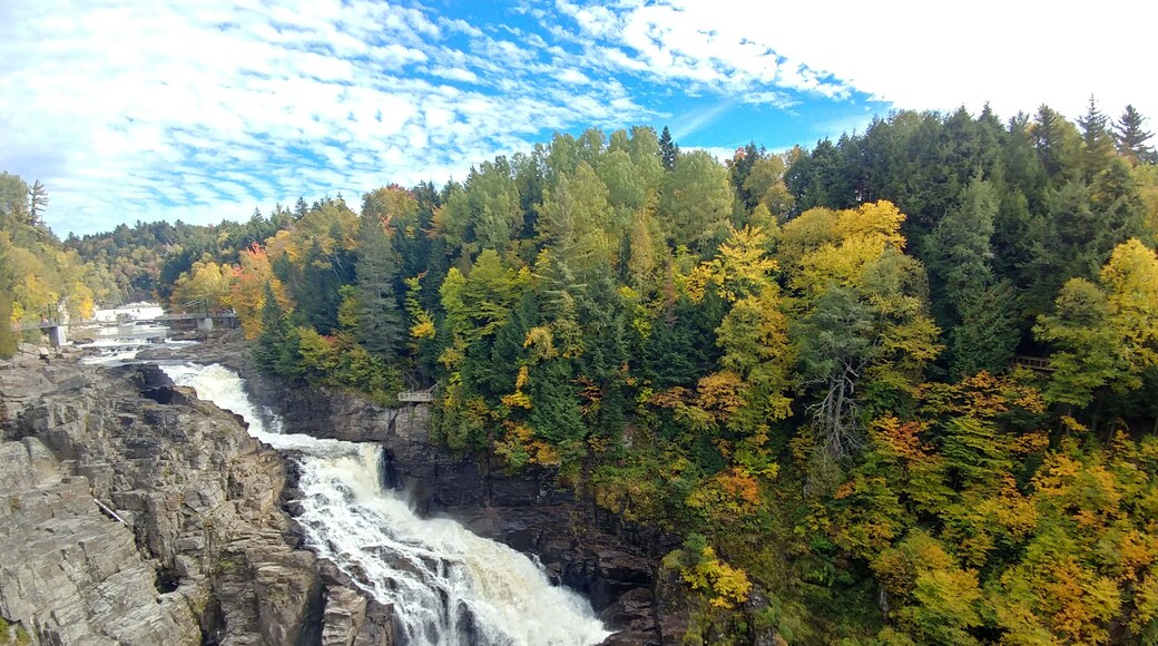 A unique hiking experience to be had at Saint Anne Canyon as you hike down one side of the canyon and up the other as the water rushes and cascades down 240ft along the course of your journey.
#Trovember