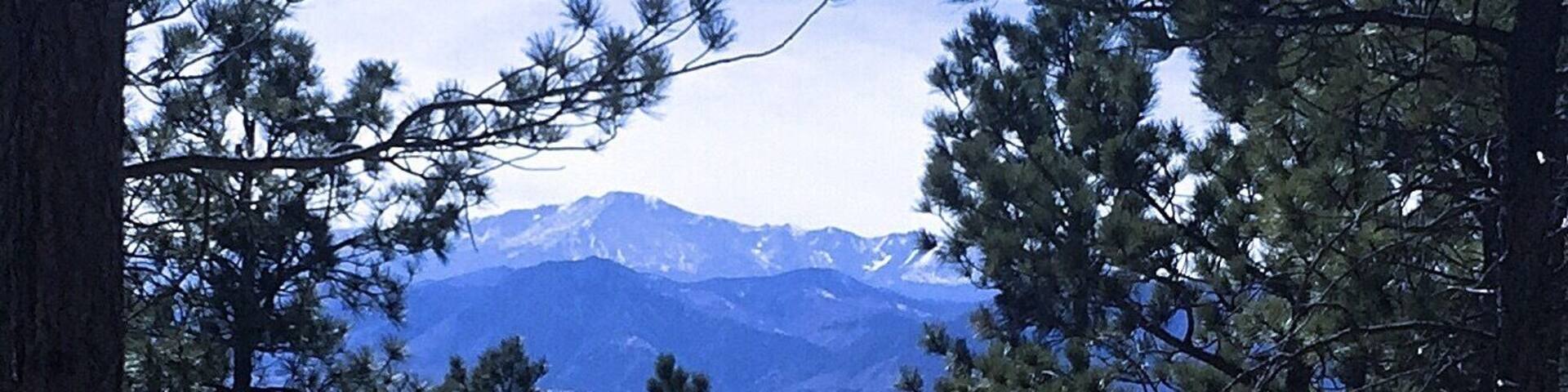 Statuesque pikes peak viewed from Fox Run Park. It stands 14,115 ft. tall and still has its little snow cap from winter. #mountains #colorado #frontrange #14ers