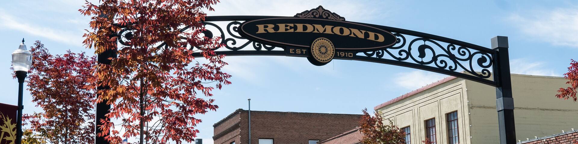Welcome to Redmond Oregon downtown sign
