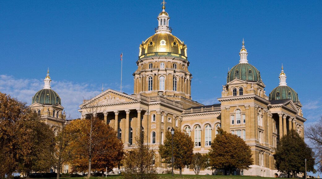 เวฟแลนด์พาร์ค