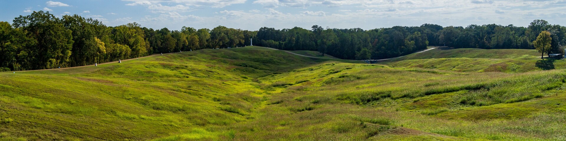 Battlefield in front of the Illinois memorial to the civil war battle of Vicksburg in Mississippi