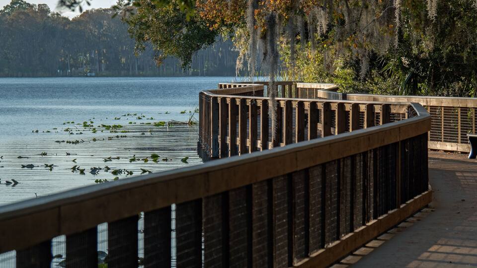 Beautiful Florida wooden boardwalk near a body of water