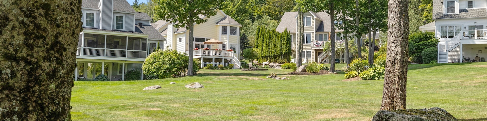 Houses with a garden in South Down Shores, Laconia, New Hampshire