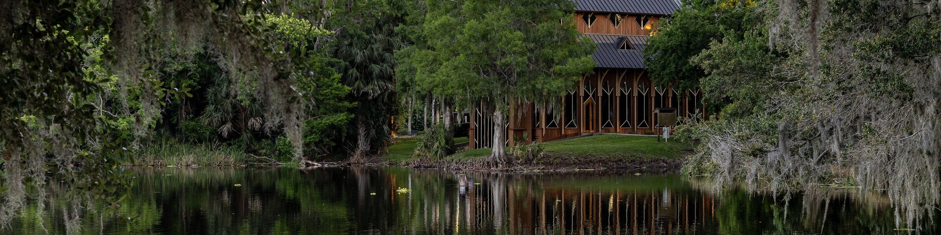 Photo of Lake Alice and a portion of the Baughman Center on the campus of the University of Florida in Gainesville