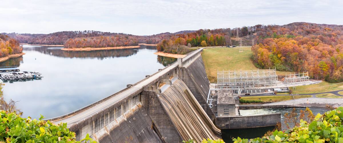 TVA Norris Dam and reservoir along the Clinch River in late autumn, Tennessee