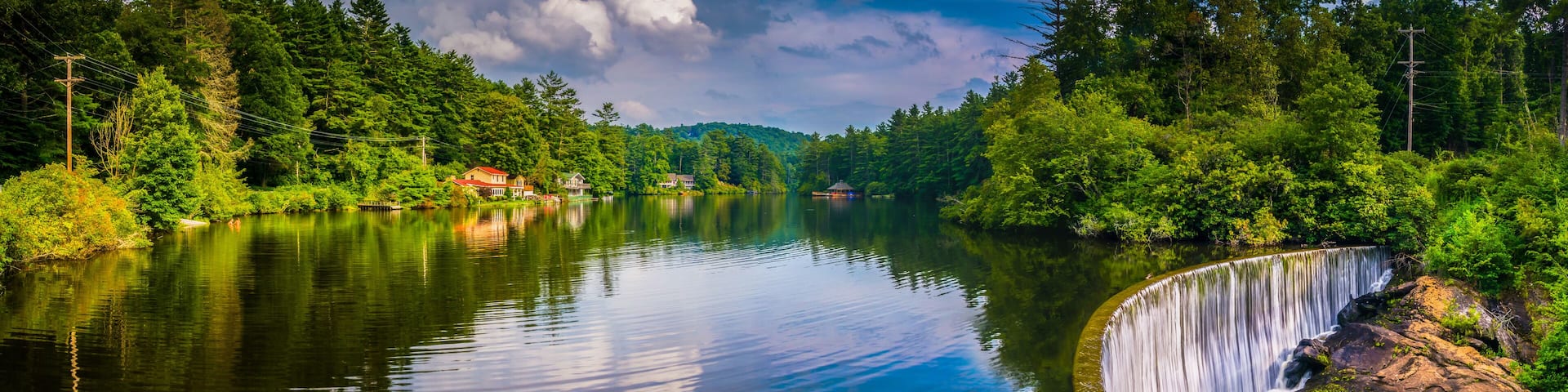 Lake Sequoyah and a dam in Highlands, North Carolina.