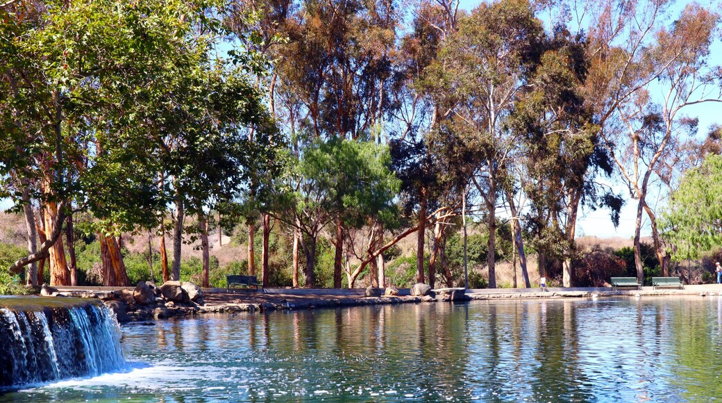 Los Angeles, California: Kenneth Hahn State Recreation Area, a State Park unit of California in the Baldwin Hills Mountains of Los Angeles