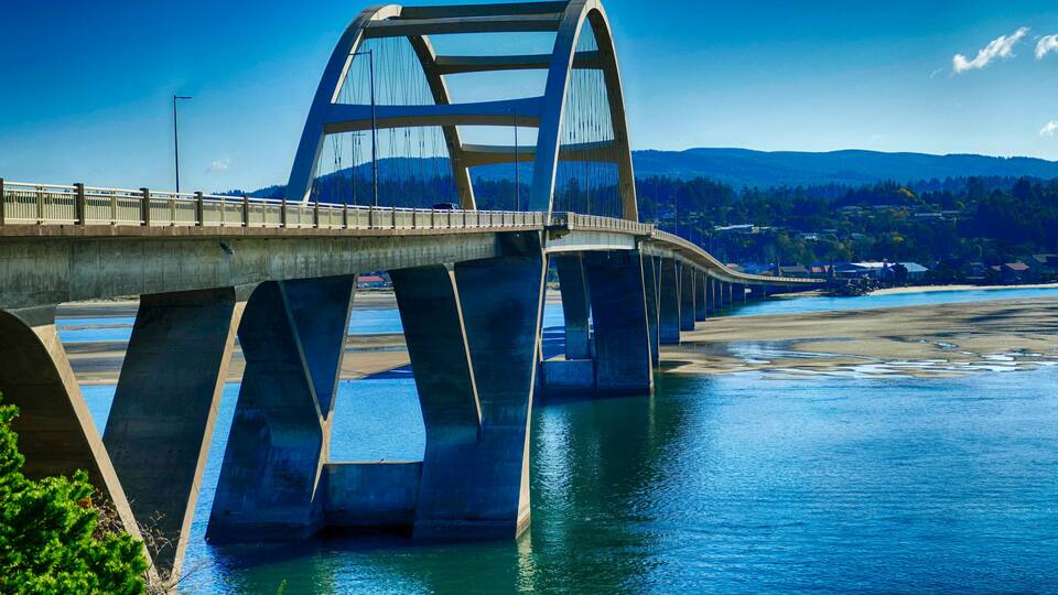 Bridge across Alsea River in Waldport