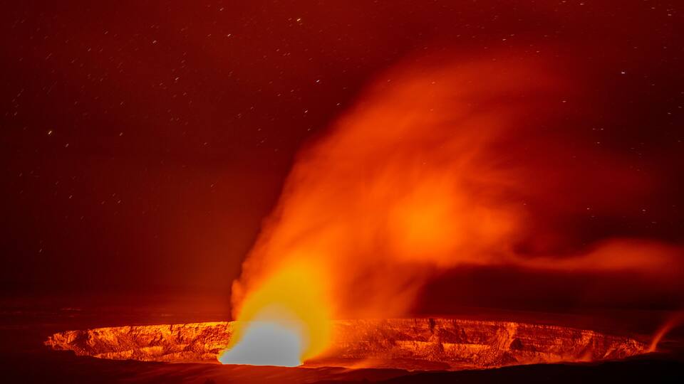 volcano crater kilauea
