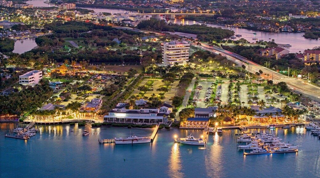 เวสต์เลควิลเลจ