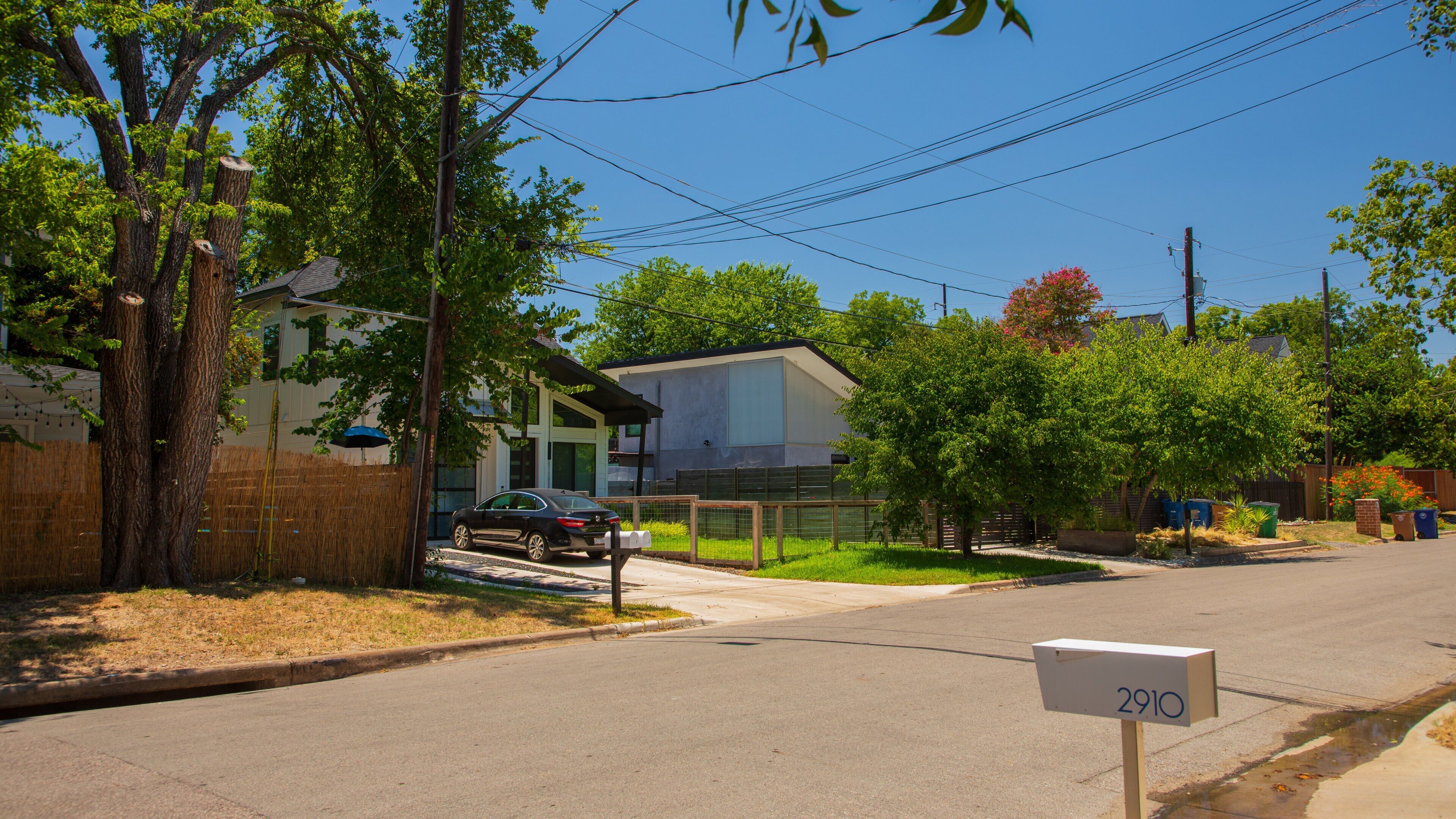 Govalle which includes a small town or village