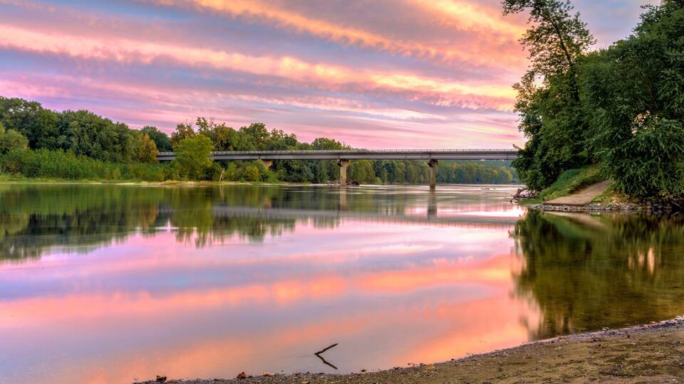 HDR sunset on the James River