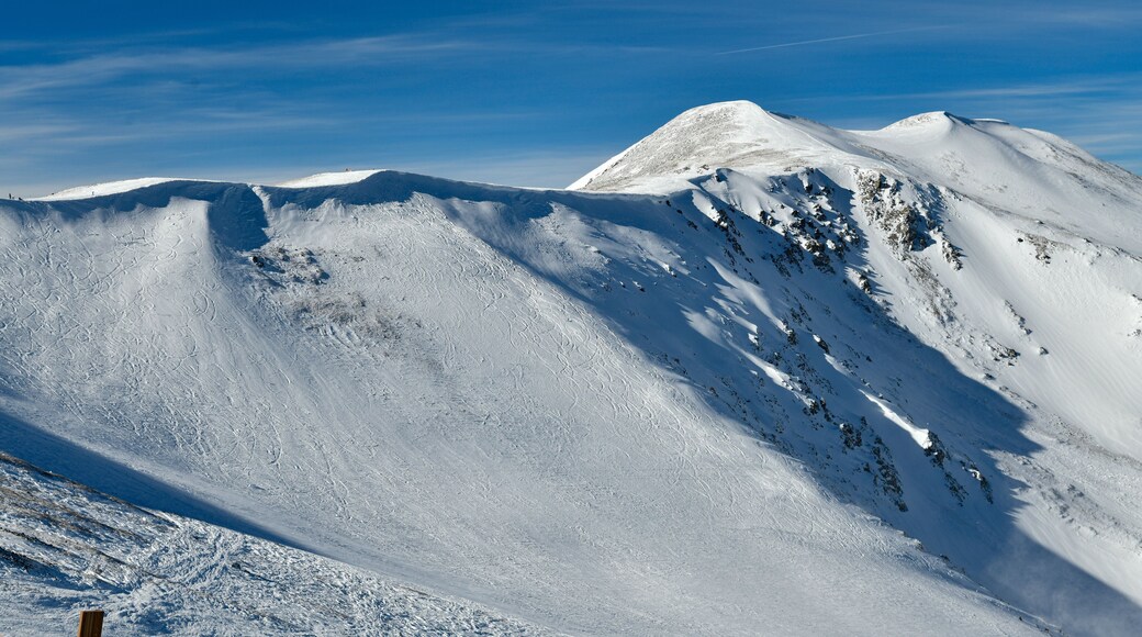 The top ridge of Emperial bowl area of Breckenridge ski resort. Extreme winter sports. Breckenridge, CO.
