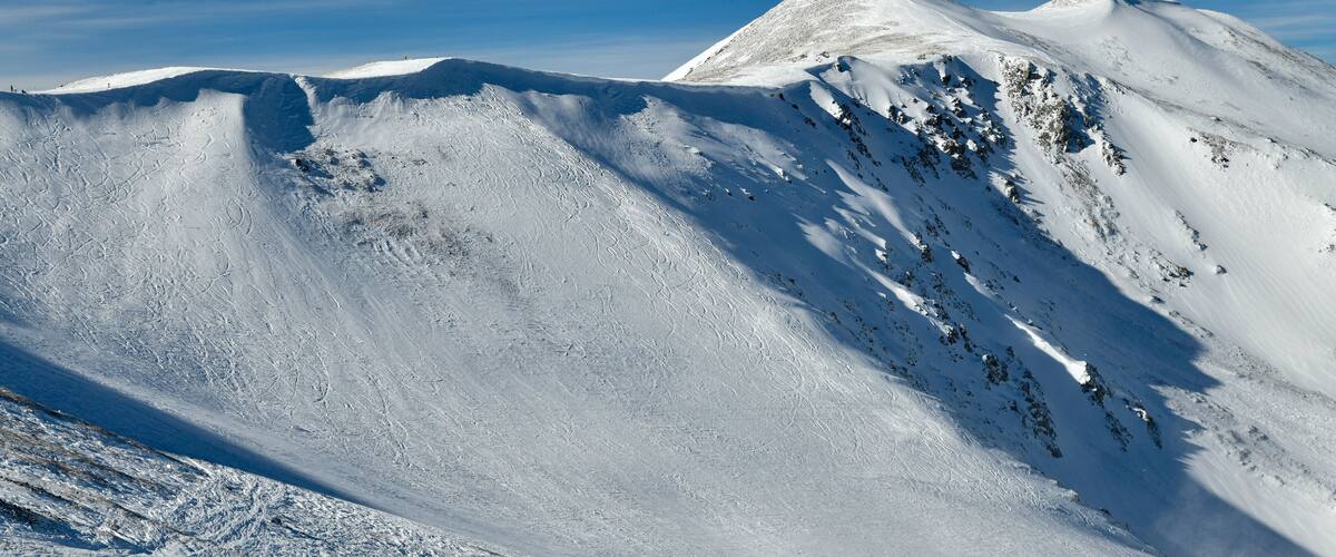 The top ridge of Emperial bowl area of Breckenridge ski resort. Extreme winter sports. Breckenridge, CO.