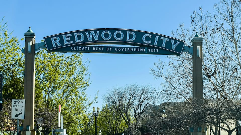 Welcome arch in Redwood City, CA claiming city has best climate.