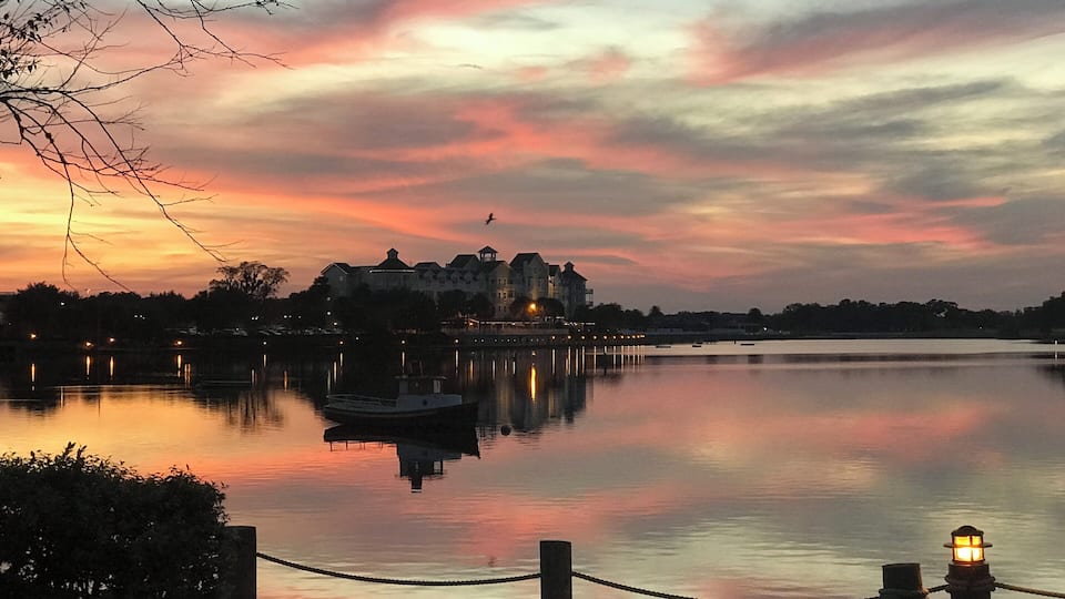 A sunset at the Lighthouse #trovember #florida