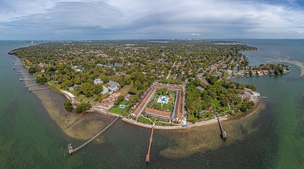 พิเนลลัส พอยท์