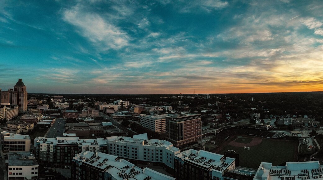 ซัมมิท ฮิลล์ส