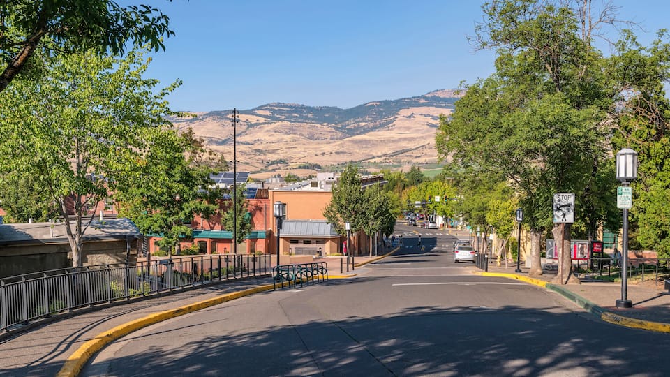 Street scene in downtown Ashland Oregon state.