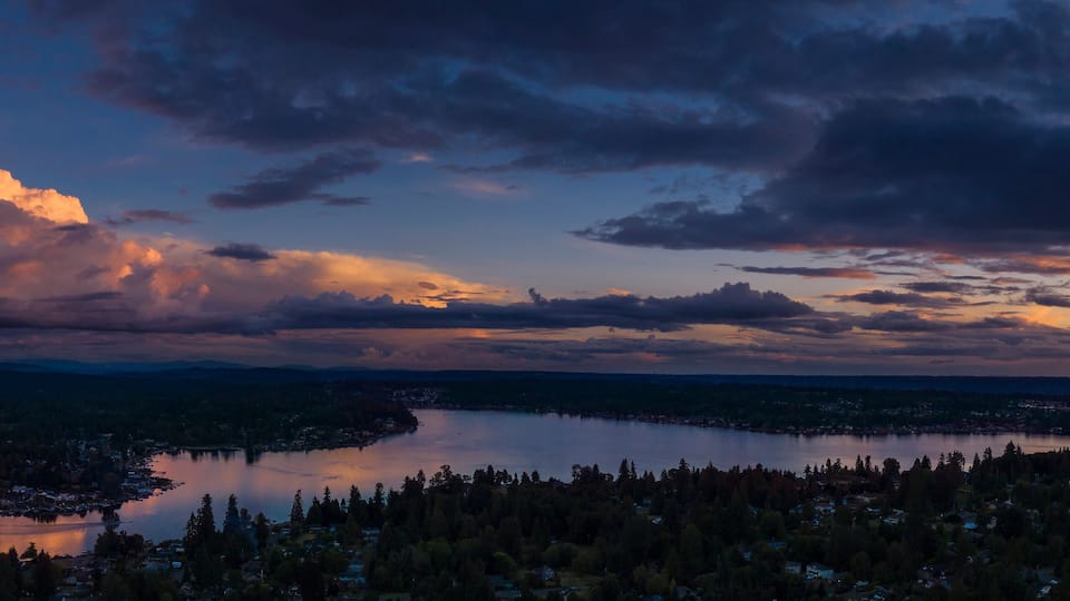 lake stevens sunset from the air