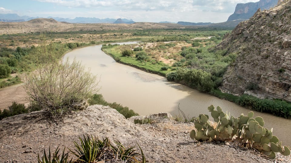 Rio Grande River on the border between Texas and Mexico in Big Bend National Park