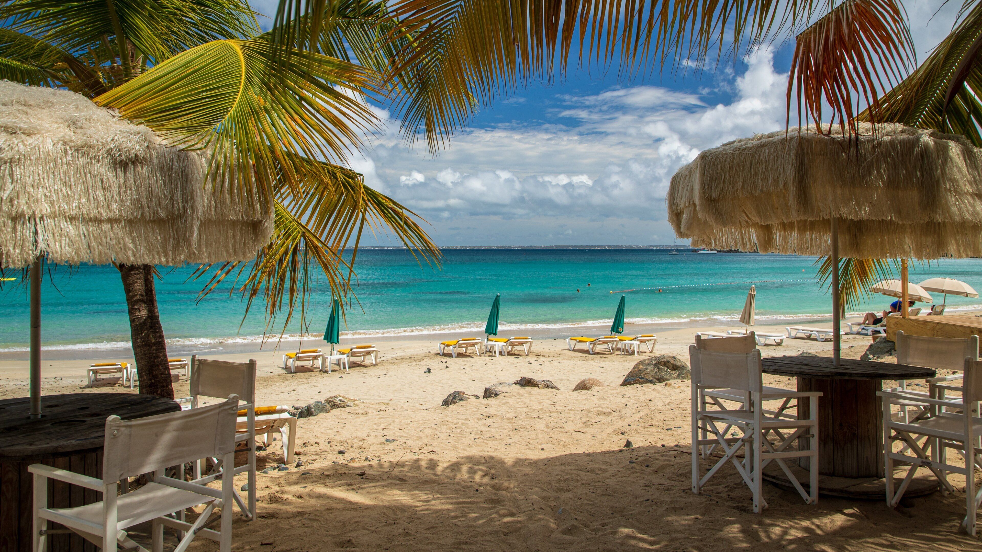 Friars\' Bay Beach which includes general coastal views, tropical scenes and a sandy beach