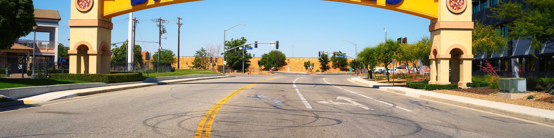 Bakersfield welcome sign, a wide arched street sign. Also known as the Bakersfield Neon Arch, it is one of the most recognizable landmarks in Bakersfield, California.