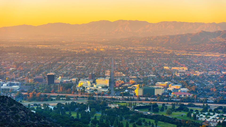 Stunning View Over Los Angeles: Forest Lawn Memorial Park and Cityscape