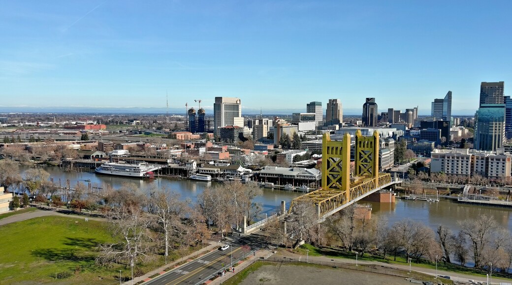 อาร์พี สปอร์ต คอมเพล็กซ์