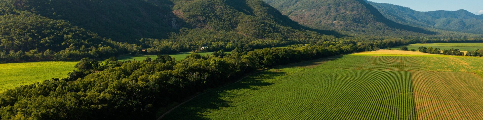 Northern Queensland which includes landscape views and farmland