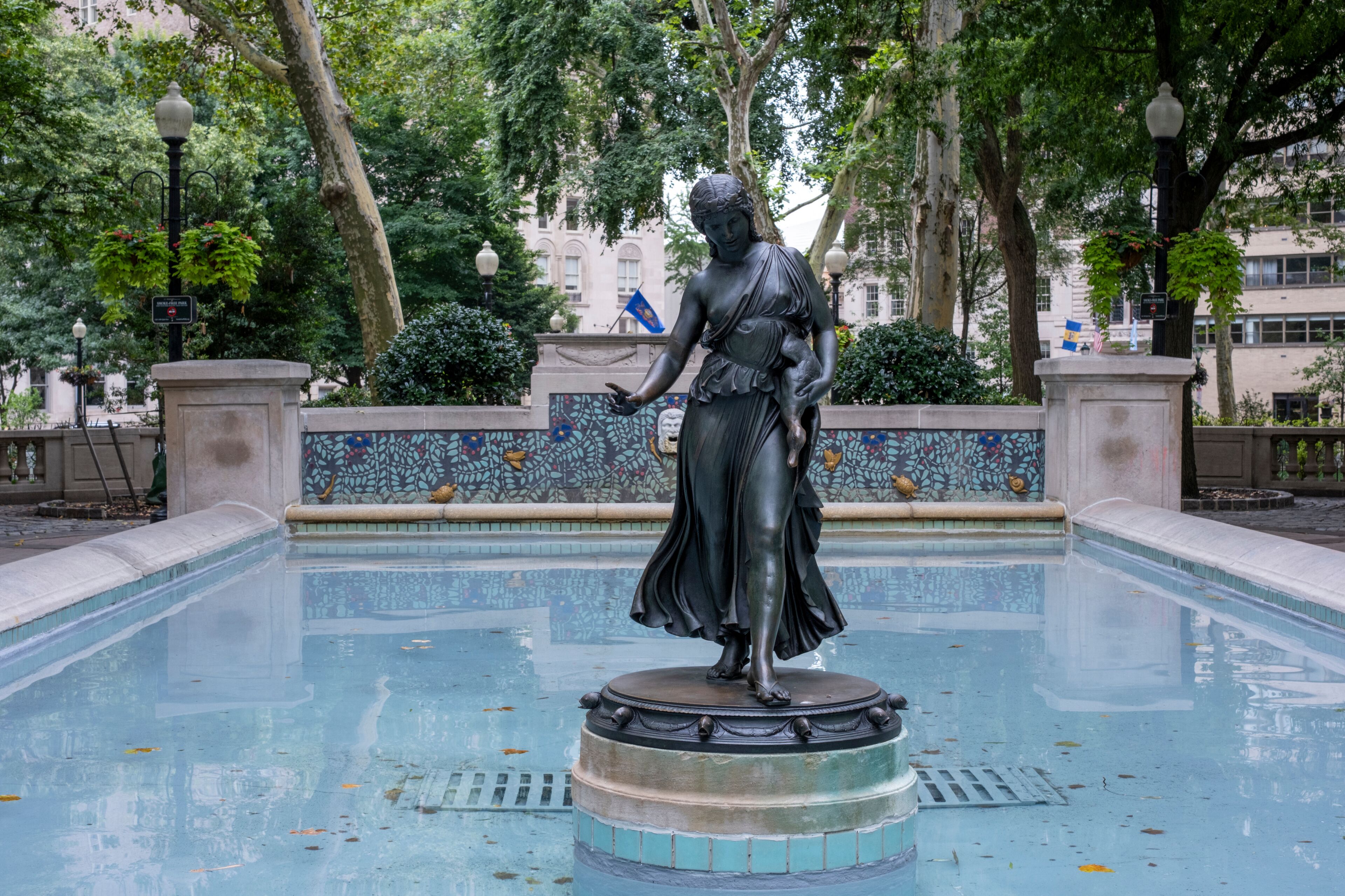 Diana the Huntress statue in Rittenhouse Square, Philadelphia