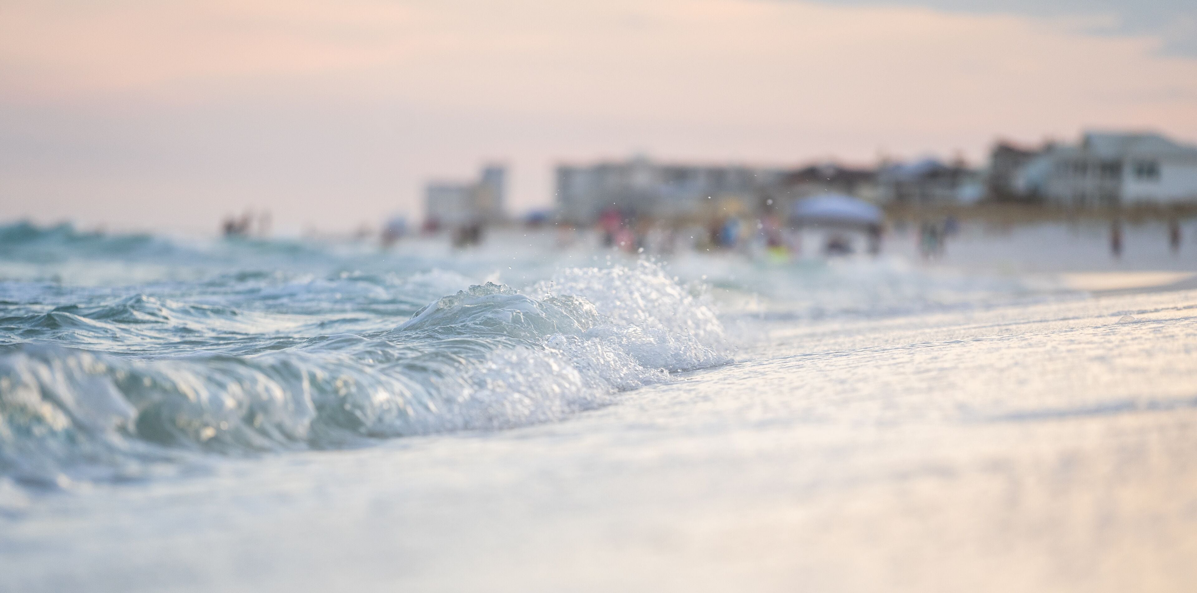 relaxing morning in pensacola beach, florida in the keys