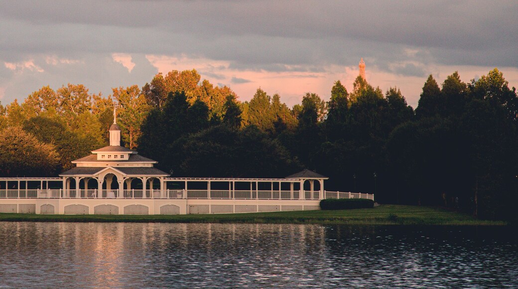orlando florida pier and lighthouse in lake buena vista Florida dockside