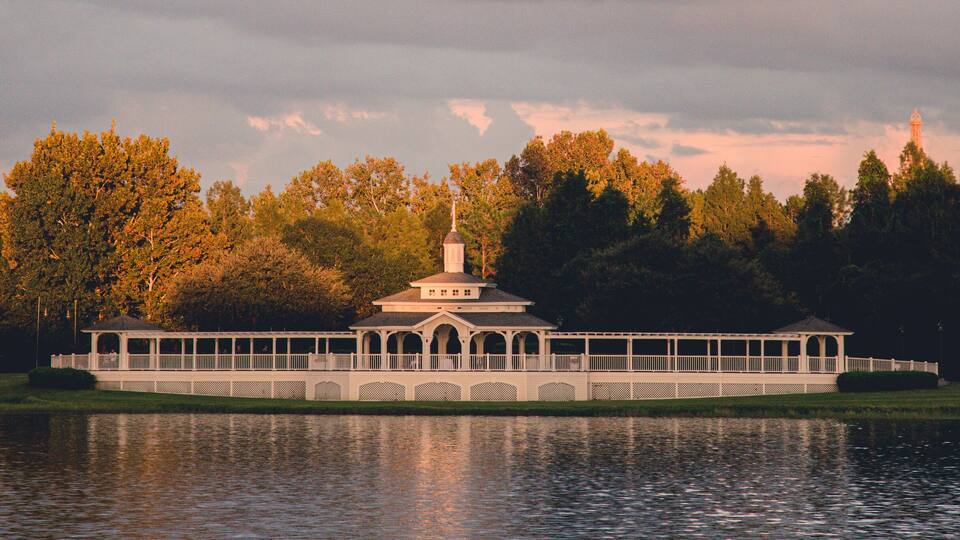 orlando florida pier and lighthouse in lake buena vista Florida dockside