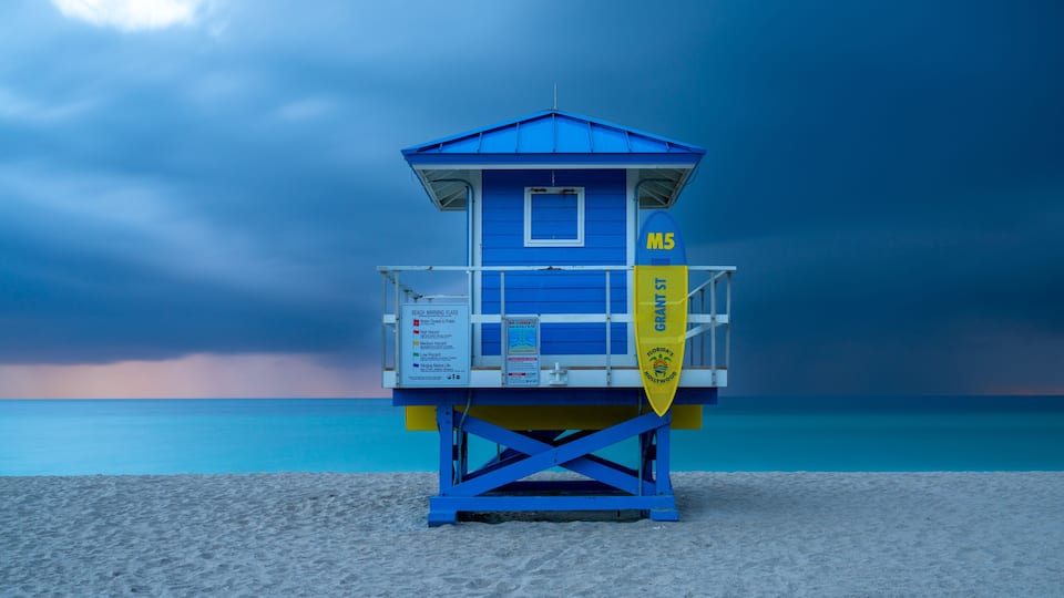 Lifeguard hut Hollywood Beach Florida