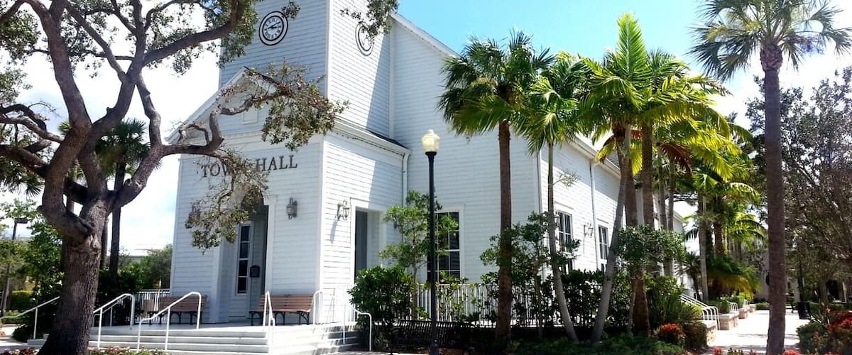 The town hall center at Tradition