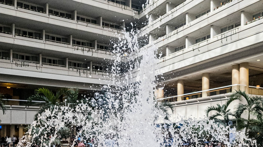 Fountain in the Orlando Airport