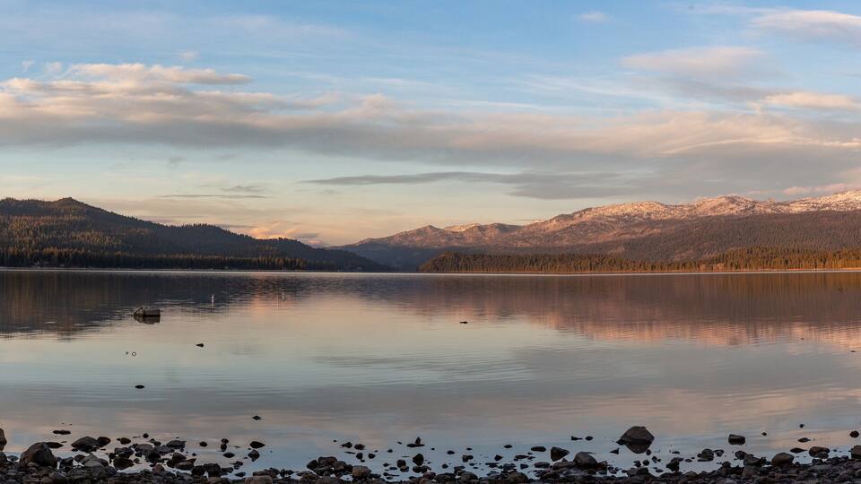 Autumn sunset on Payette Lake, panorama