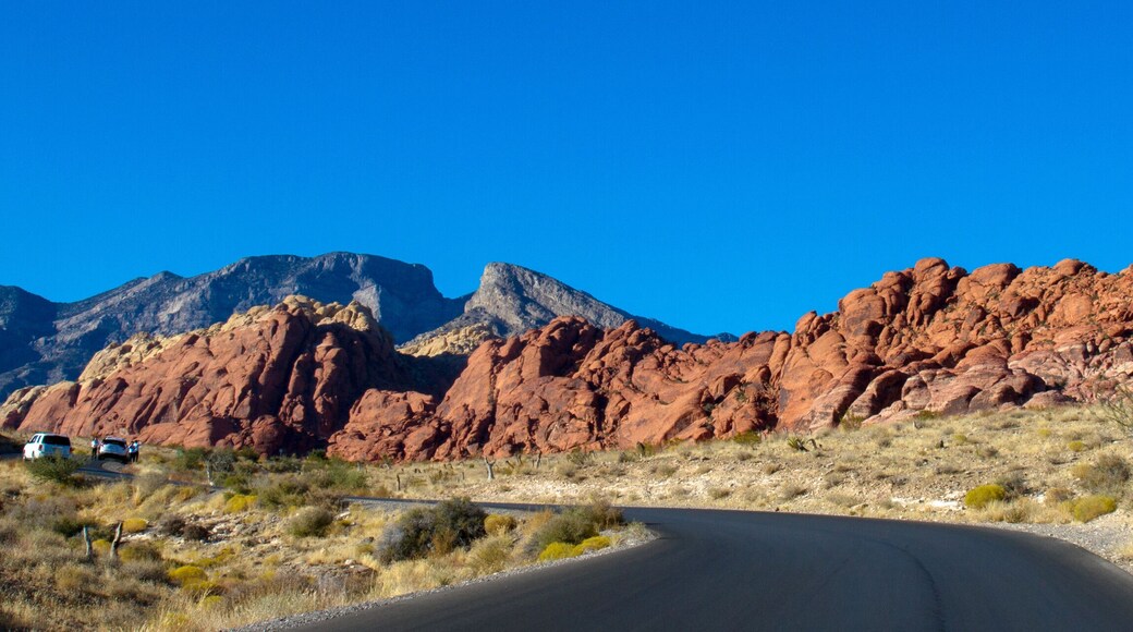 Scenic Loop Drive in Red Rock Canyon National Conservation Area in Nevada