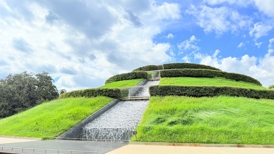 Hermann Park is a 445-acre urban park in Houston, Texas, situated at the southern end of the Museum District.