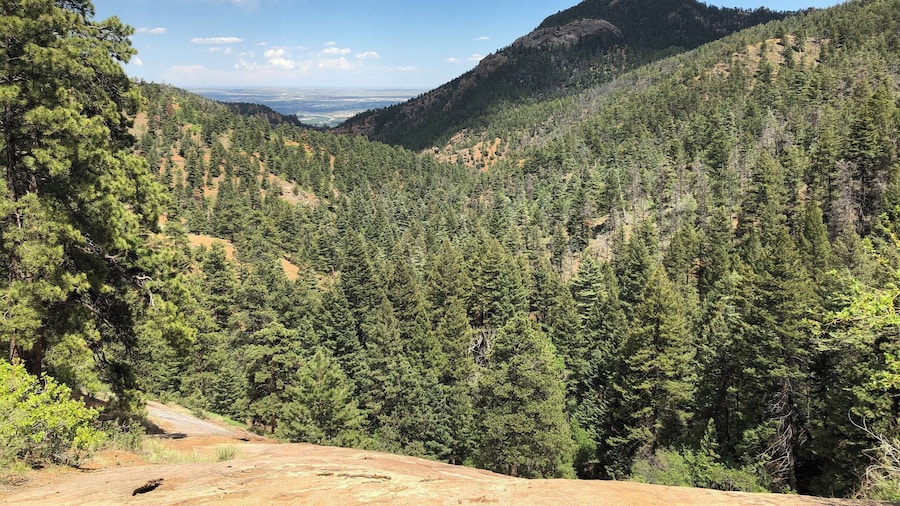 Beautiful views, easy 1/2 mile hike on Saturday