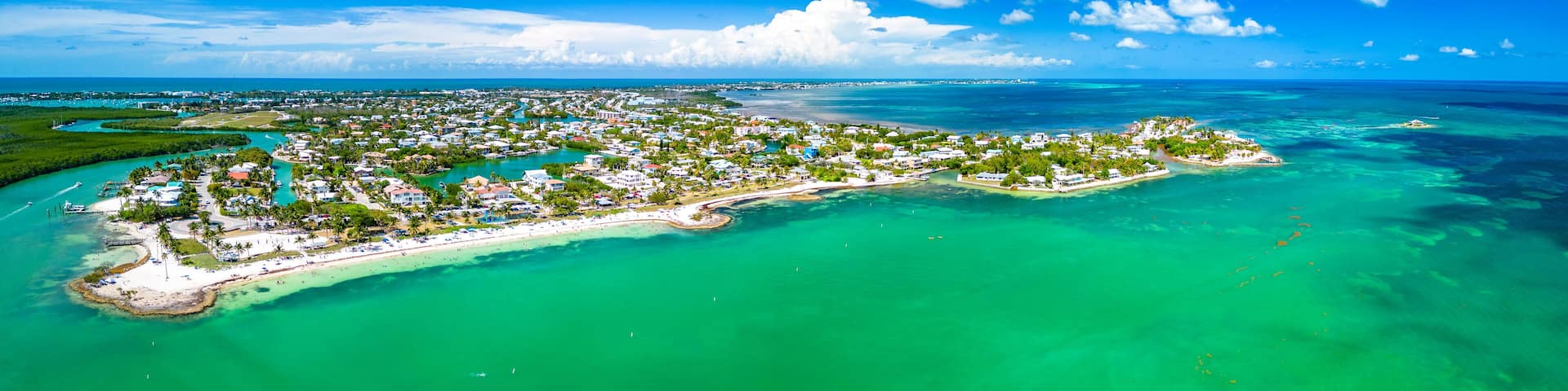 Sombrero Beach with palm trees on the Florida Keys, Marathon, Florida, USA.