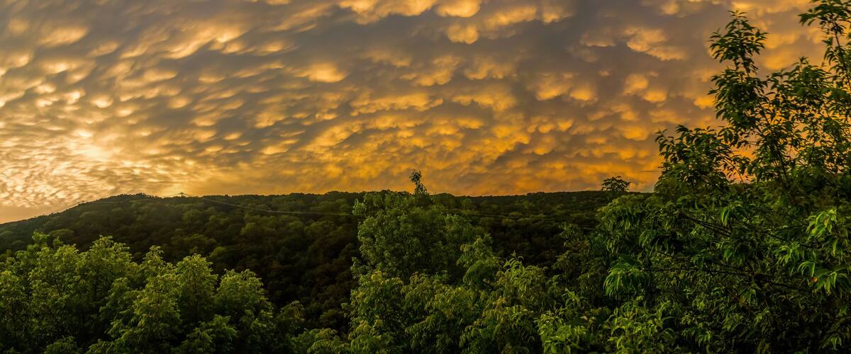 Mammatus Cloud Formations