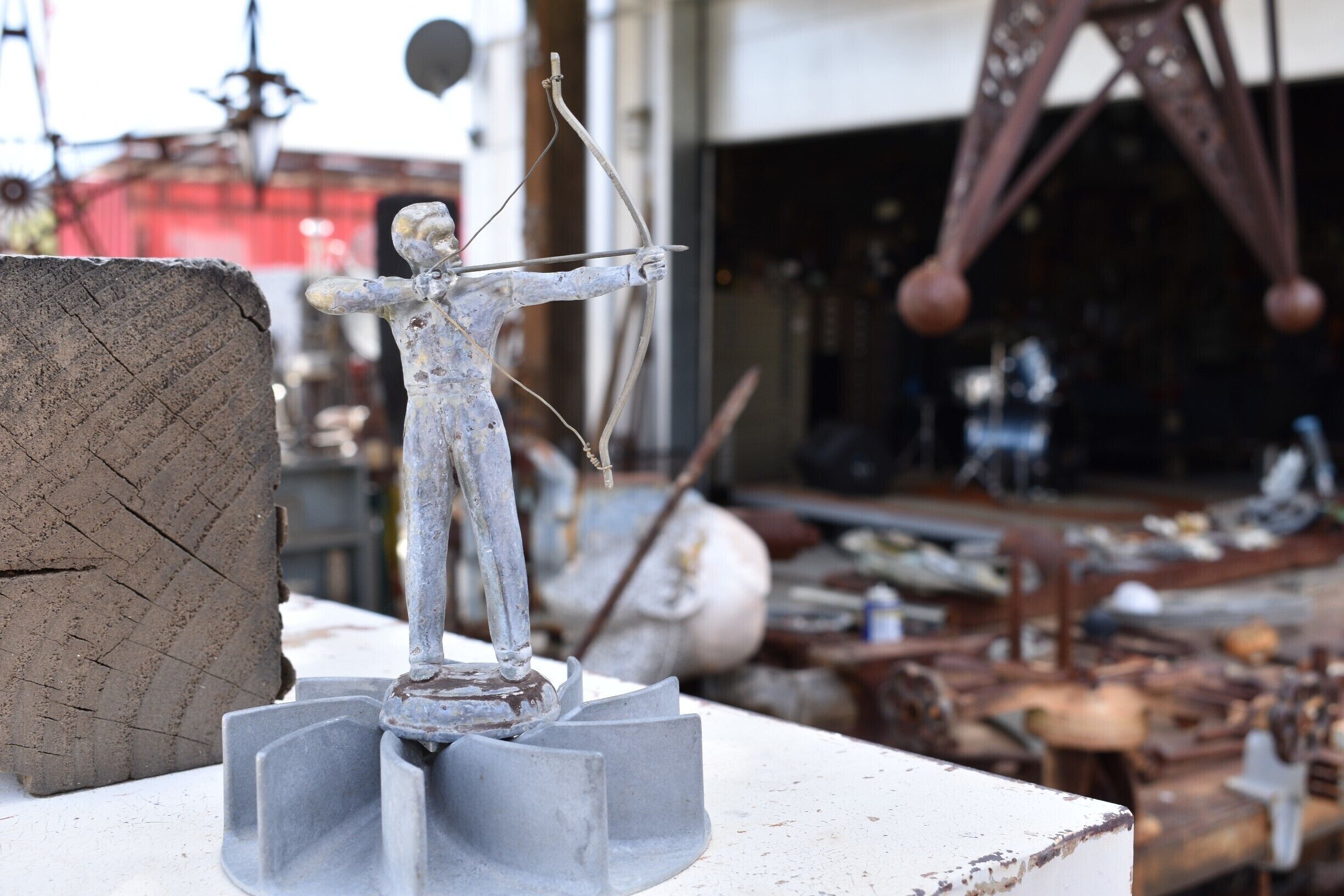 archery boy sculpture found at Furstwurld